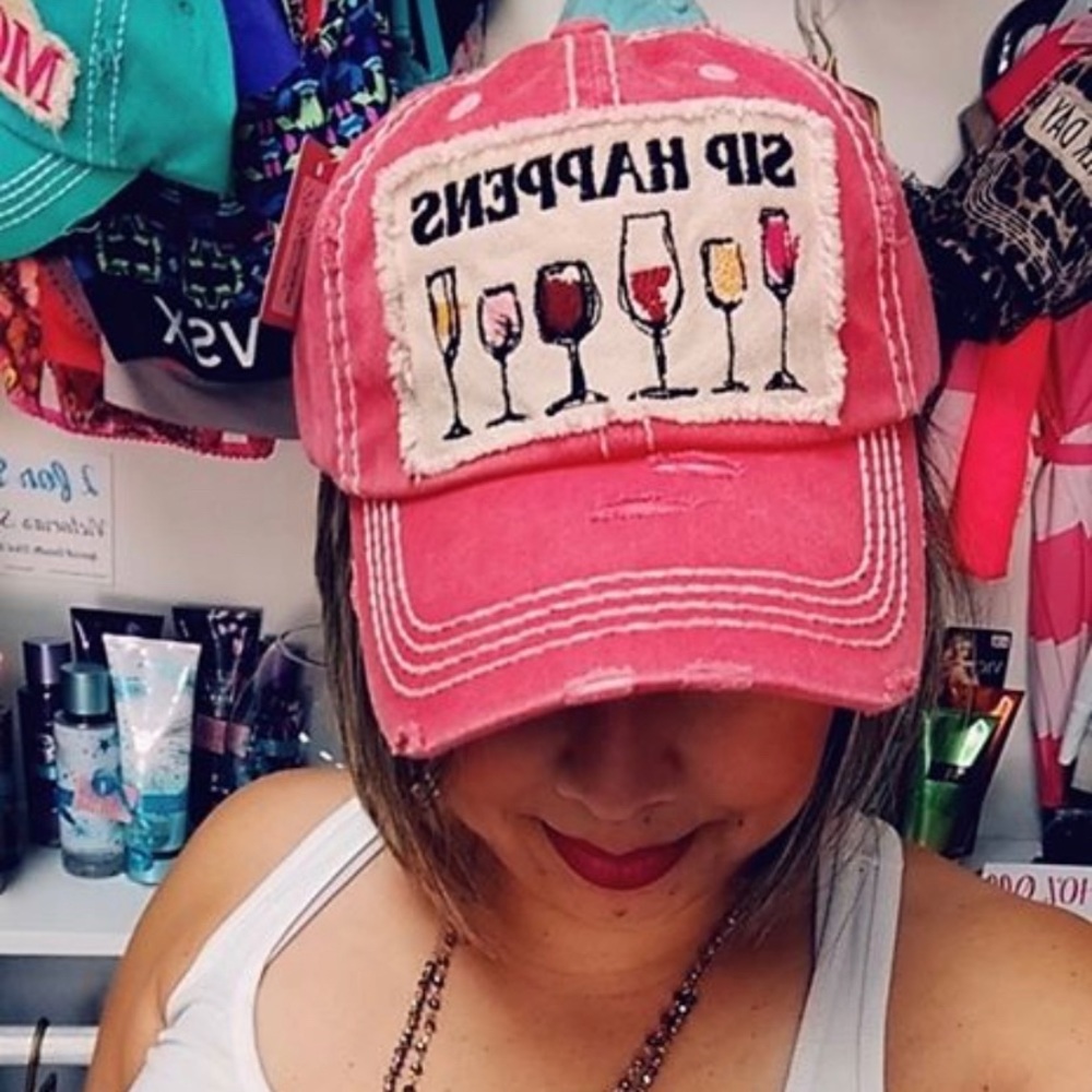 🌻Sip Happens Cap✨